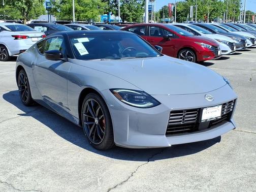 Boulder Gray Pearl/Super Black 2026 Nissan Z Performance