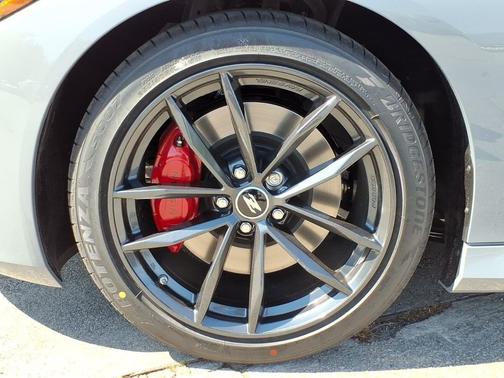 Boulder Gray Pearl/Super Black 2026 Nissan Z Performance