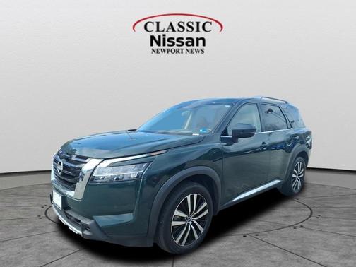 Obsidian Green Pearl 2023 Nissan Pathfinder Platinum 4WD