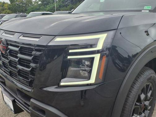 2025 Nissan Armada PRO-4X 4WD