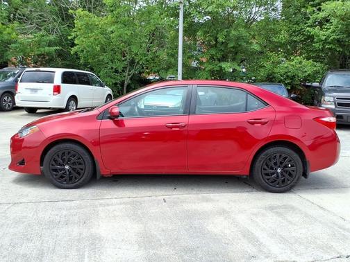 Barcelona Red Metallic 2018 Toyota Corolla LE