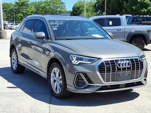 Chronos Gray Metallic 2022 Audi Q3 45 S line Premium Plus
