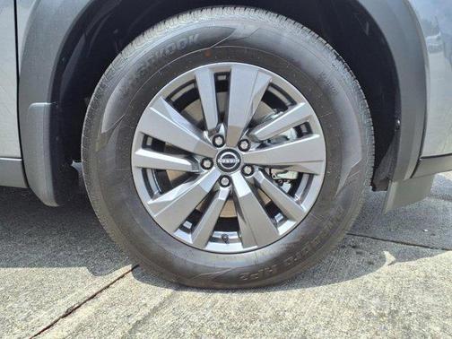 2025 Nissan Pathfinder S 4WD