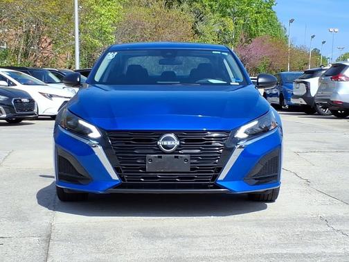 2025 Nissan Altima SV FWD