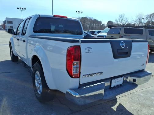 2009 Nissan Frontier SE Crew Cab