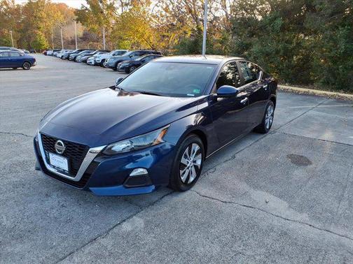 2022 Nissan Altima S FWD