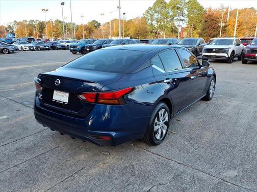 2022 Nissan Altima S FWD