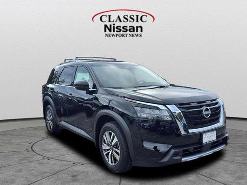 2025 Nissan Pathfinder SL FWD