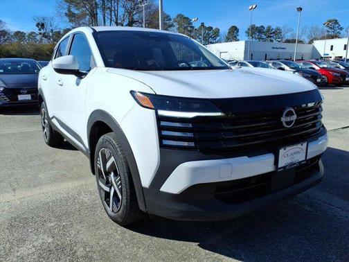 2025 Nissan Kicks SV