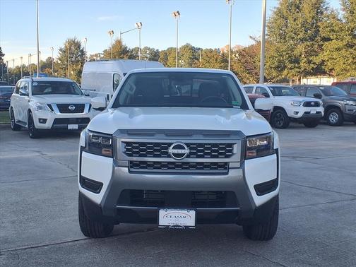 2026 Nissan Frontier SV