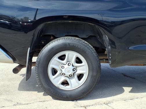 Black 2014 Toyota Tundra SR5