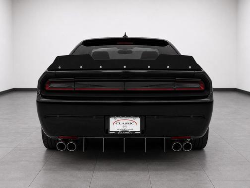 Phantom Black Tri-Coat Pearl 2014 Dodge Challenger R/T