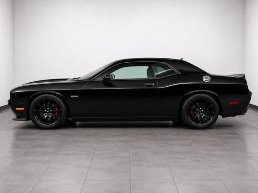 Phantom Black Tri-Coat Pearl 2014 Dodge Challenger R/T