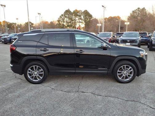 2023 GMC Terrain SLT