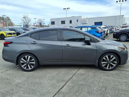 Gun Metallic 2020 Nissan Versa 1.6 S