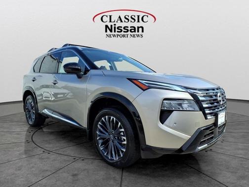 Champagne Silver Metallic/Super Black 2026 Nissan Rogue Platinum