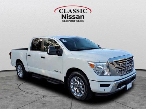 2023 Nissan Titan SV
