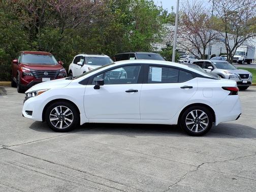 2024 Nissan Versa 1.6 S