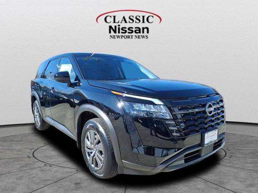 2026 Nissan Pathfinder S