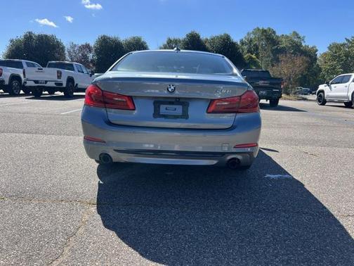 2019 BMW 530 530i
