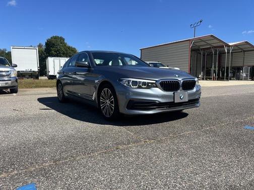 2019 BMW 530 530i