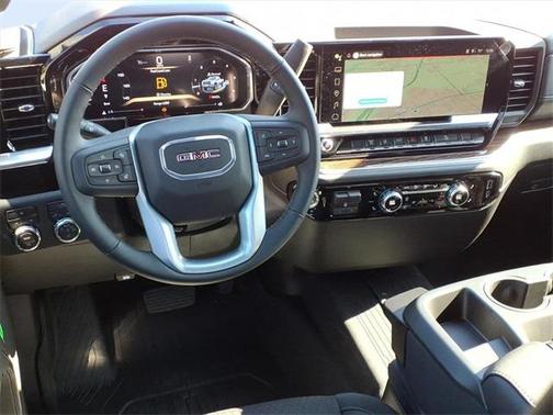 2026 GMC Sierra 2500 SLE