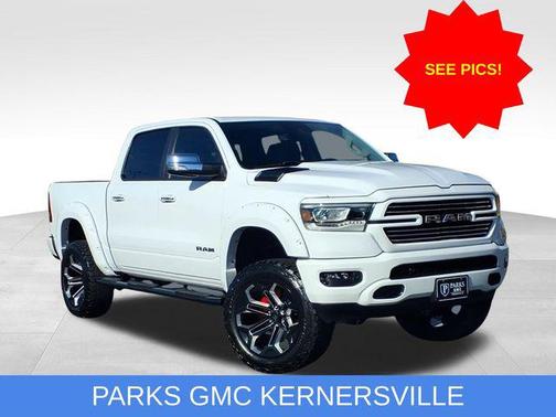 Bright White Clearcoat 2022 RAM 1500 Laramie