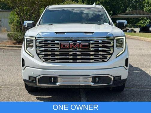 White Frost Tricoat 2023 GMC Sierra 1500 Denali