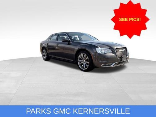 2020 Chrysler 300 Touring