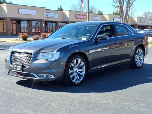 Granite Crystal Metallic Clearcoat 2020 Chrysler 300 Touring