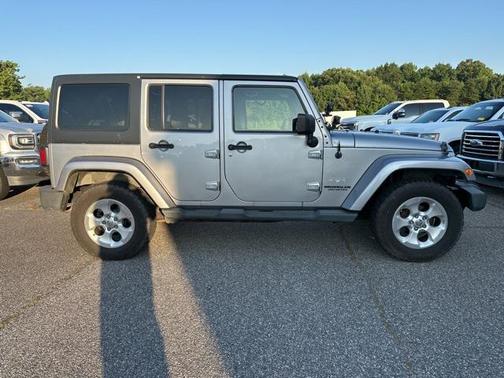 2013 Jeep Wrangler Unlimited Sahara