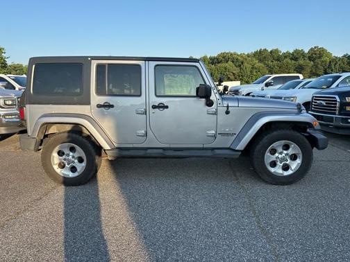 2013 Jeep Wrangler Unlimited Sahara