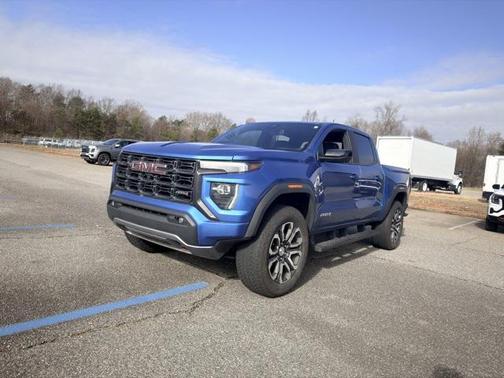 2023 GMC Canyon AT4