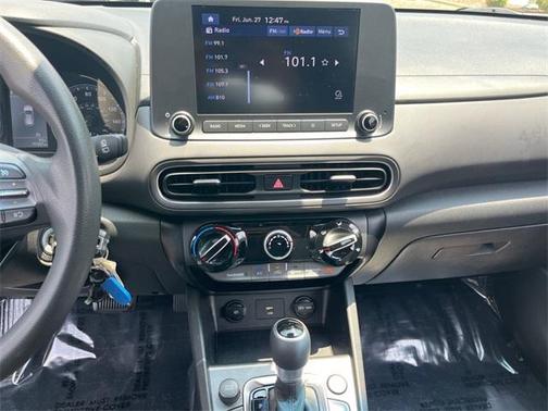 2022 Hyundai KONA SE