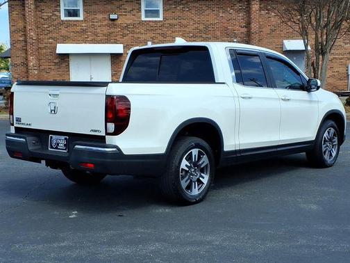 White Diamond Pearl 2019 Honda Ridgeline RTL