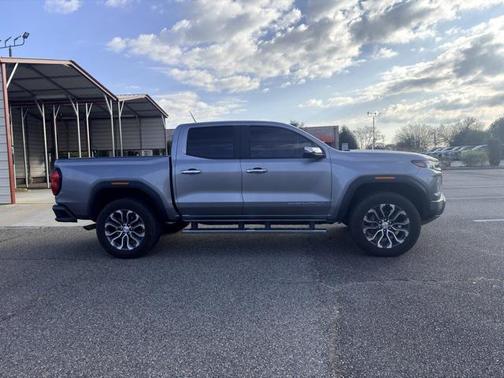 2025 GMC Canyon Denali