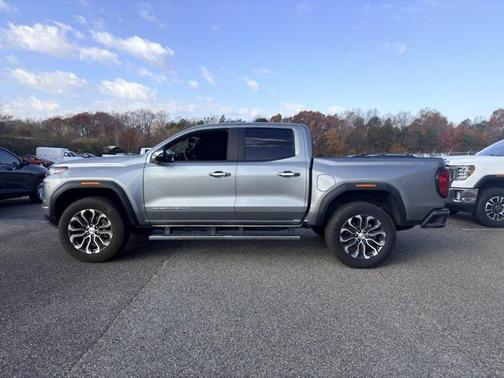 2025 GMC Canyon Denali