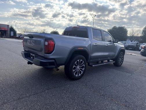 2025 GMC Canyon Denali