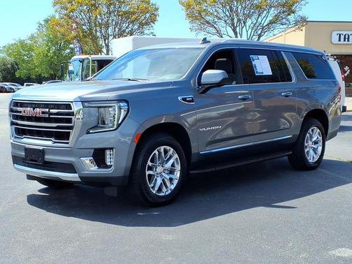 2022 GMC Yukon XL SLT