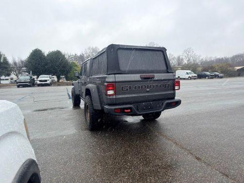 2022 Jeep Gladiator Sport S