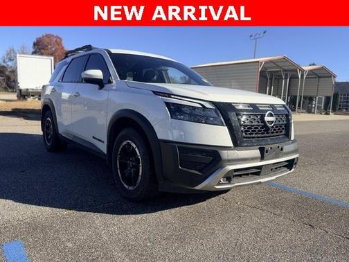 2024 Nissan Pathfinder Rock Creek 4WD