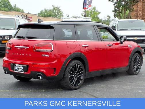 Chili Red 2022 MINI Clubman Cooper S