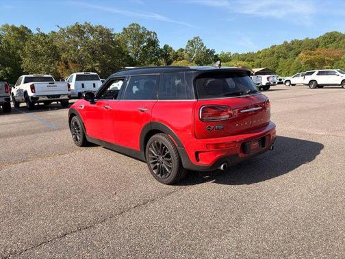 Chili Red 2022 MINI Clubman Cooper S