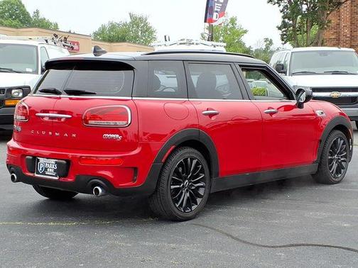 Chili Red 2022 MINI Clubman Cooper S