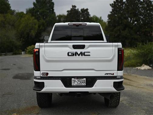 2026 GMC Sierra 2500 AT4