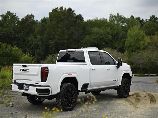 2026 GMC Sierra 2500 AT4