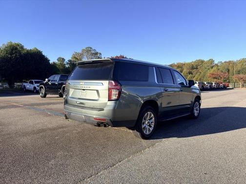 2023 Chevrolet Suburban Premier