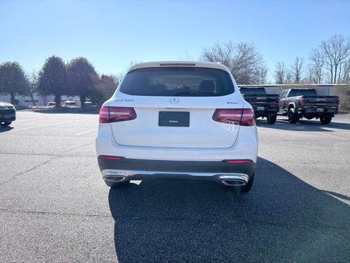 2018 Mercedes-Benz GLC 300 Base