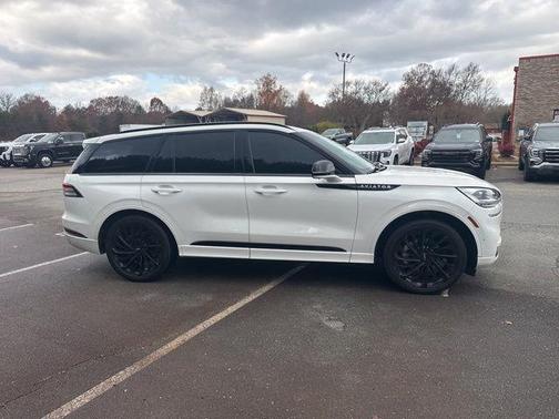 2024 Lincoln Aviator Black Label AWD