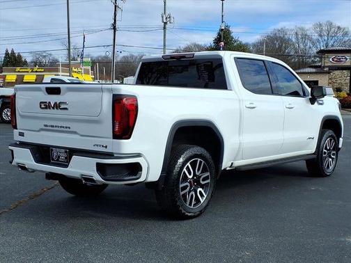 2025 GMC Sierra 1500 AT4